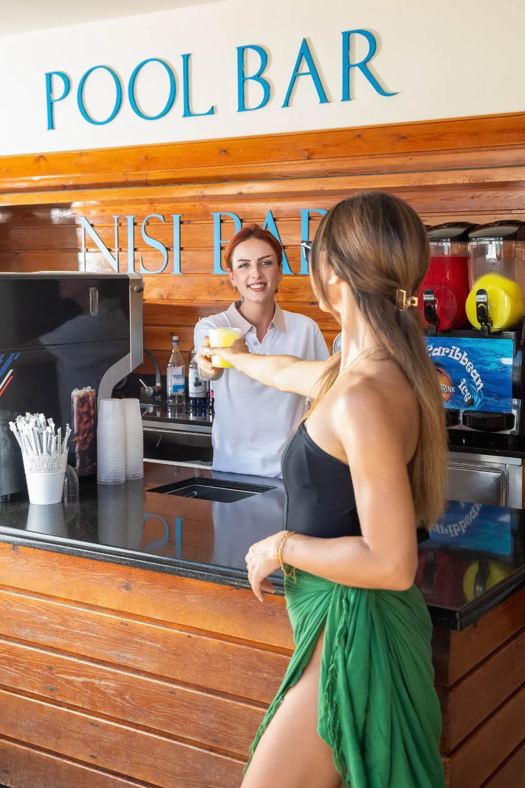 Bar, Roda Beach Resort and Spa, Corfu
