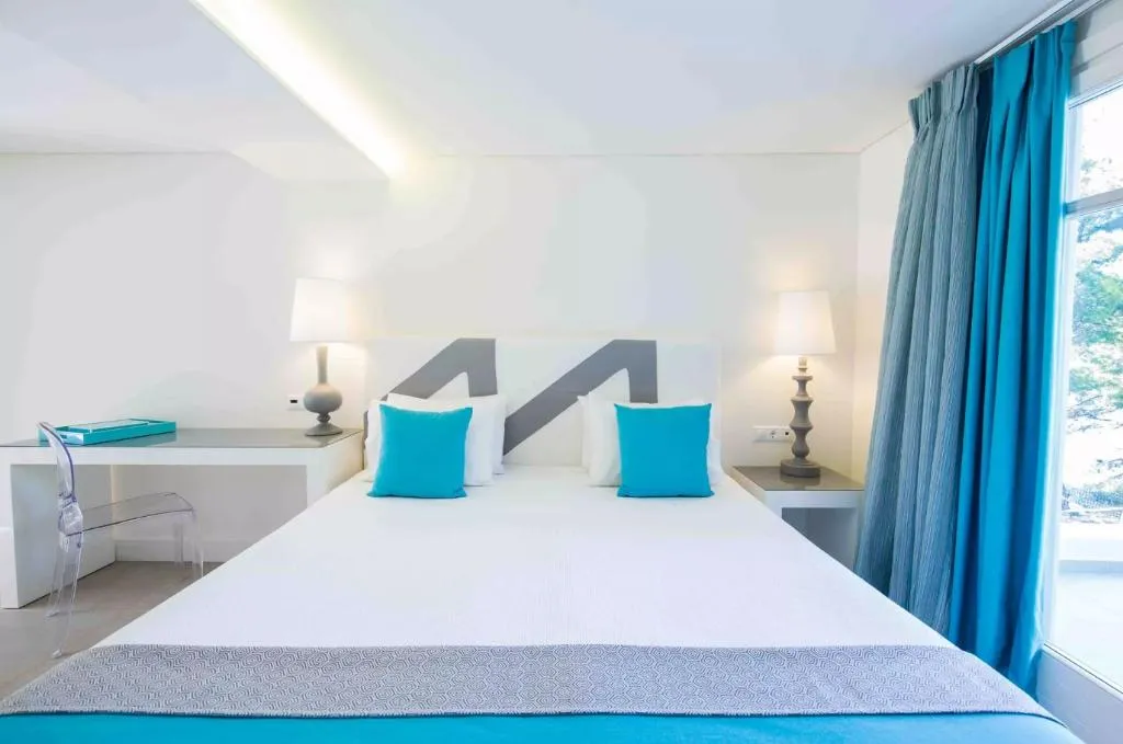 DOUBLE DELUXE GARDEN VIEW Room, Marpunta Resort, Alonnisos Island