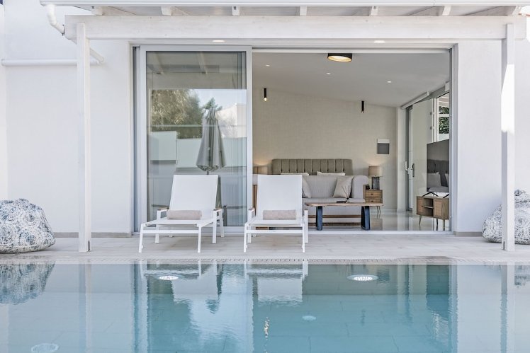 Ray Hotel, Corfu