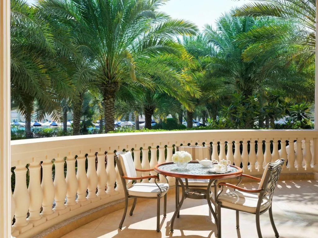 Room, Raffles The Palm Dubai, Dubai