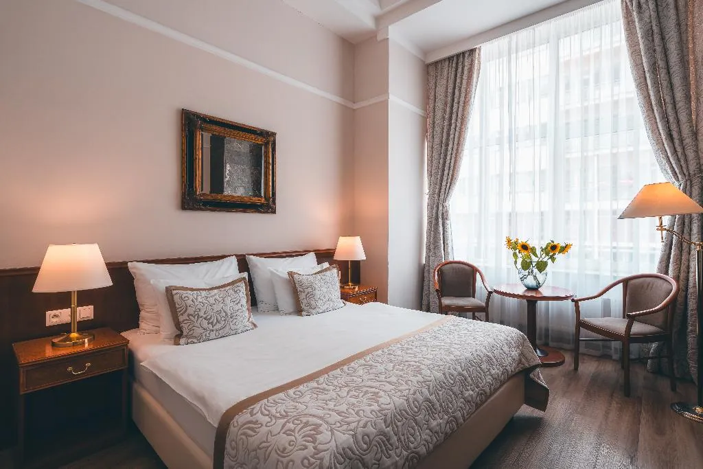 DOUBLE EXECUTIVE Room, Belvedere Hotel Prague, Prague
