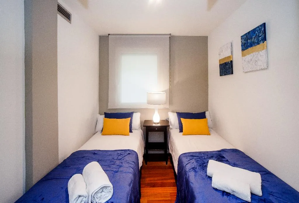 APARTMENT CAPACITY 3 Room, Victoria City Center, Barcelona