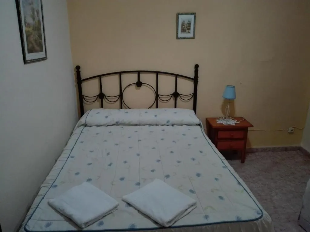 Room, Pensión Javier, Seville