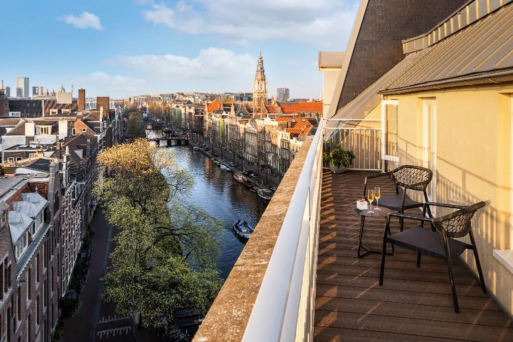 DOUBLE SUPERIOR WITH VIEWS Room, Tivoli Doelen Amsterdam, Amsterdam