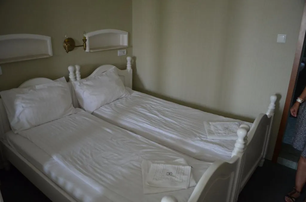 DOUBLE SINGLE USE SEA VIEW Room, Boryana, Varna
