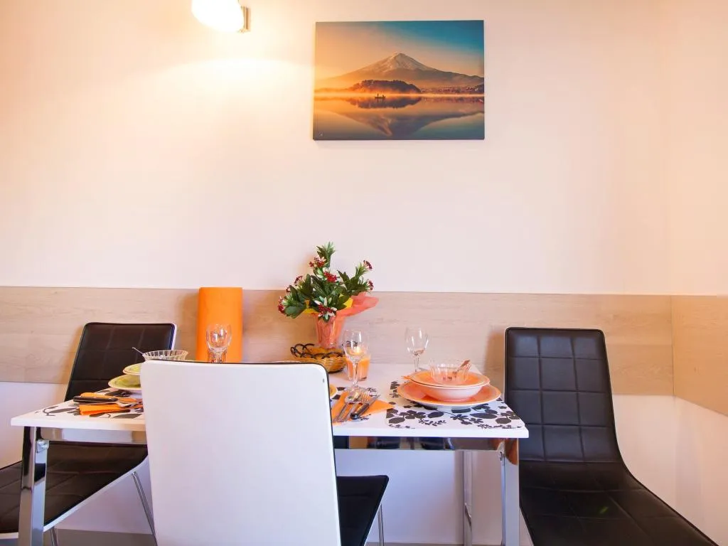 APARTMENT CAPACITY 3 Room, Apartments Dujo, Split