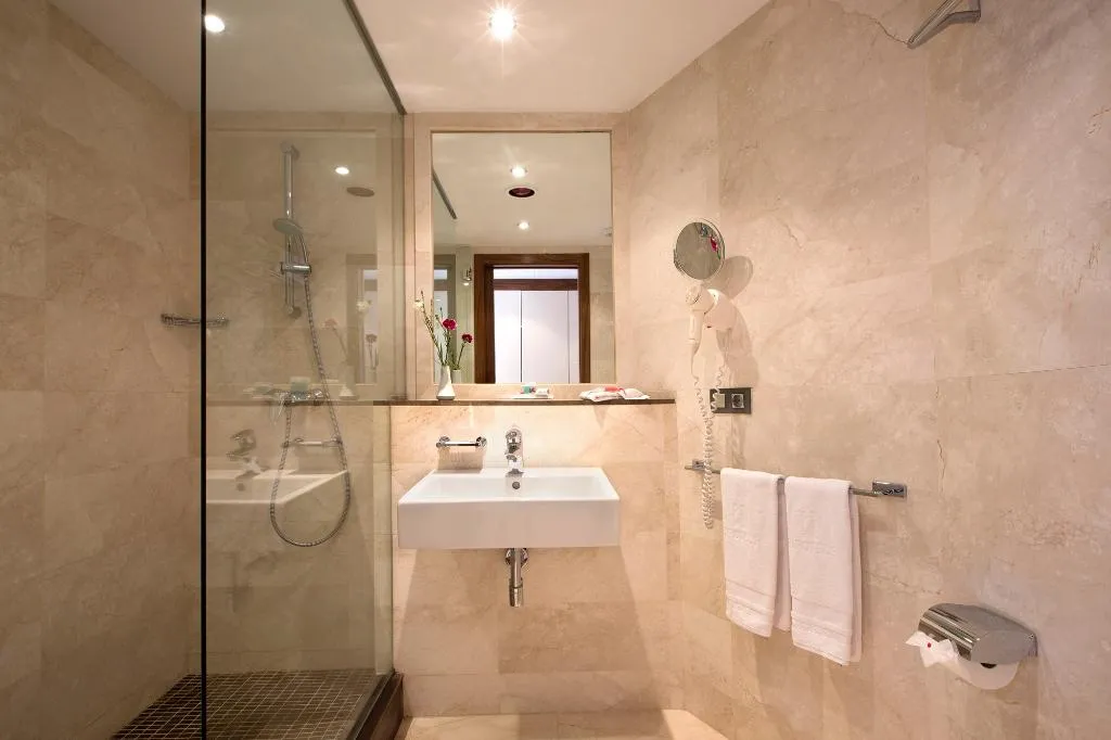 JUNIOR SUITE SEA VIEW Room, Hipotels Cala Millor Park, Majorca