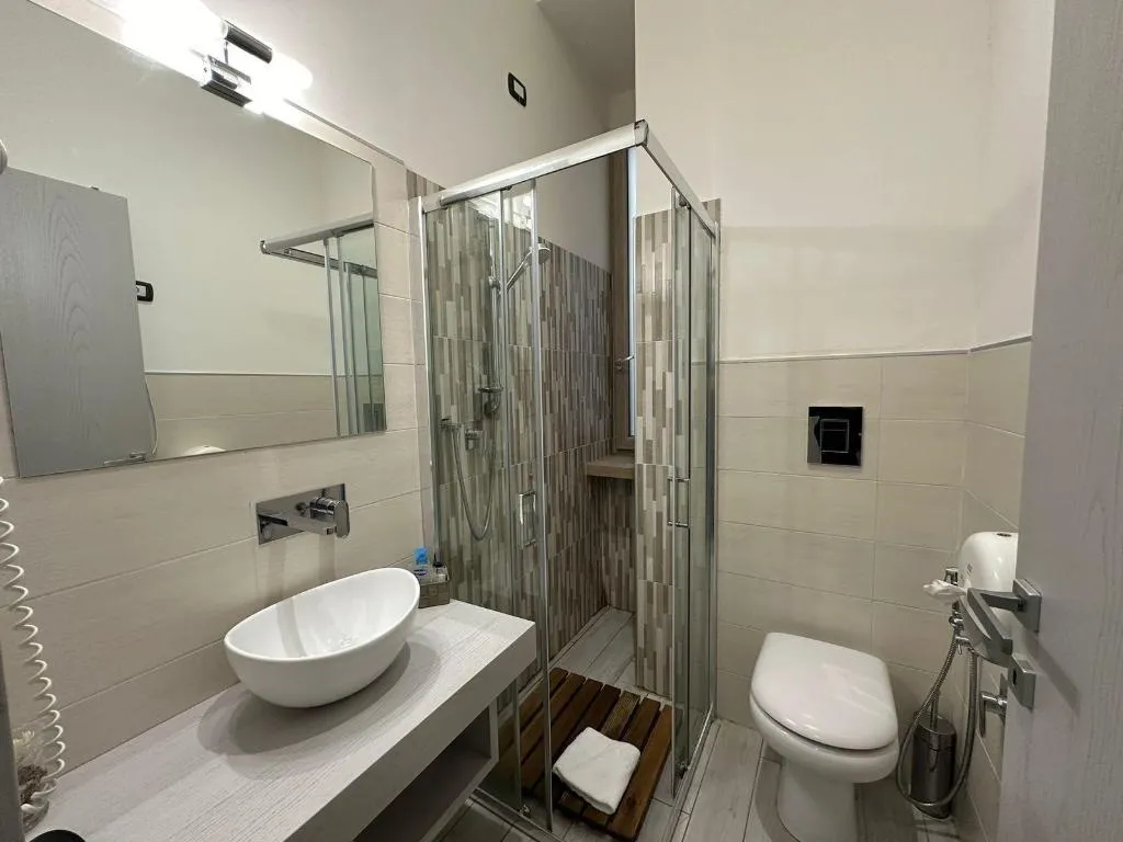 Room, Residenza Suarez, Naples