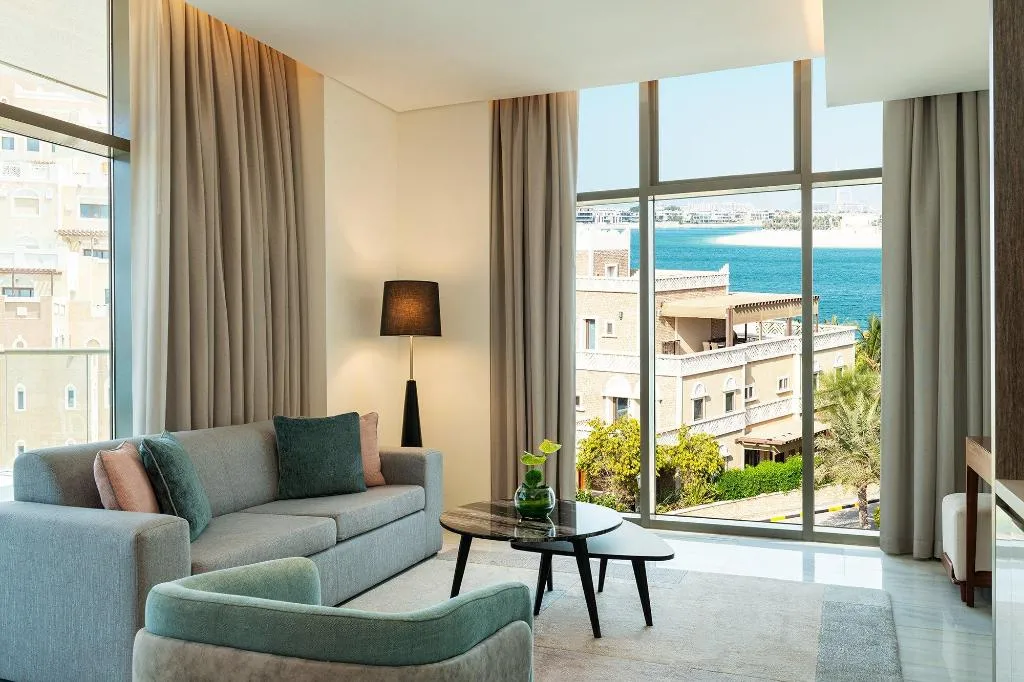 SUITE WITH KITCHENETTE WITH VIEWS Room, Th8 Palm Dubai Beach Resort Vignette Collection, Dubai