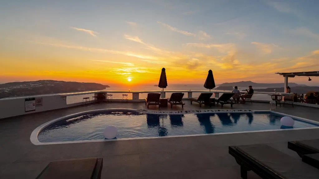 Pool, Athermi Suites, Santorini