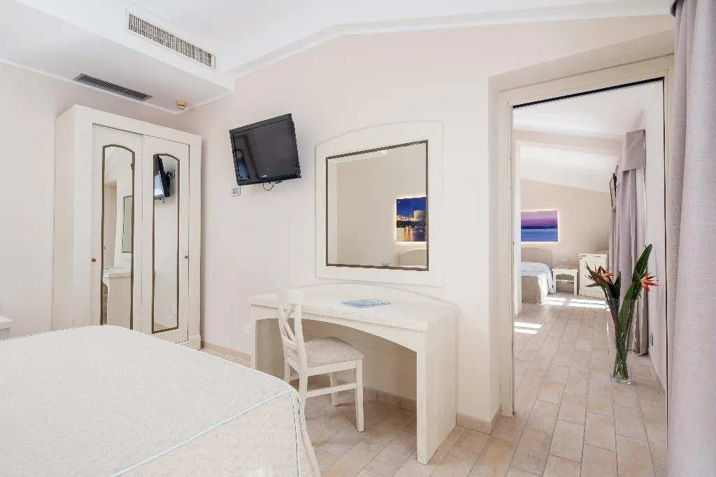 FAMILY ROOM SEA VIEW Room, Punta Negra, Alghero
