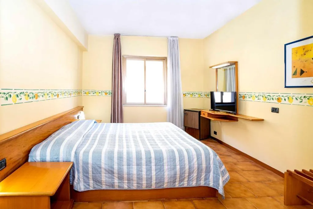 DOUBLE STANDARD Room, Hotel San Pietro Beach - Letojanni, Catania