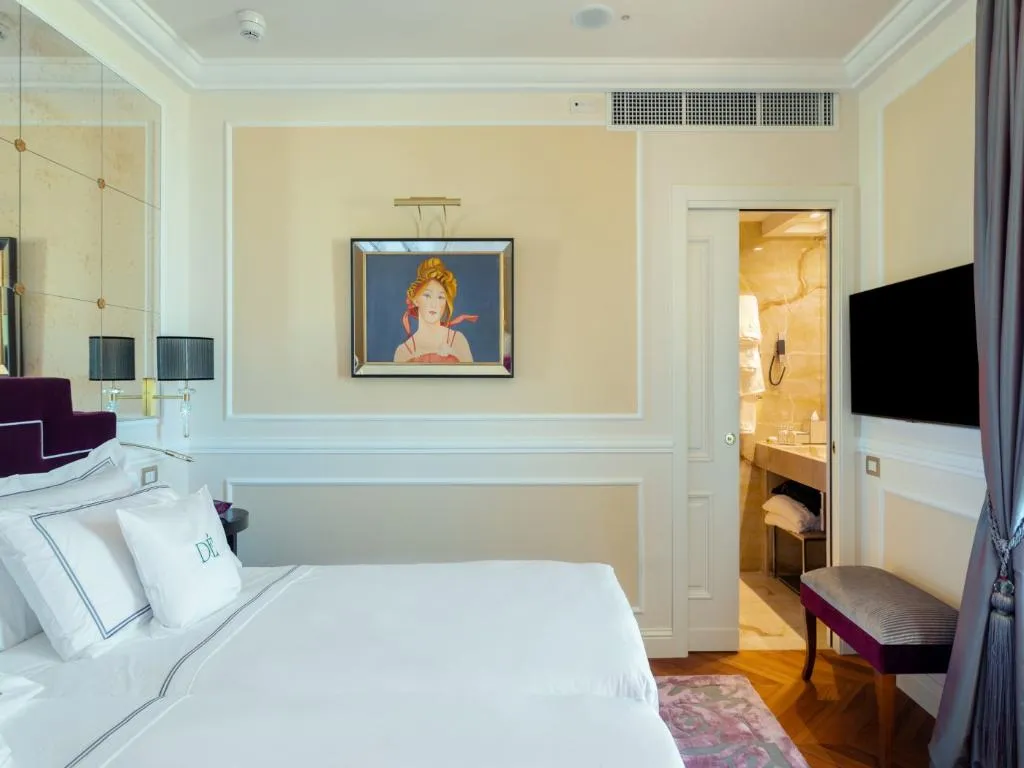 DOUBLE COMFORT Room, Grand Hotel Des Étrangers, Catania
