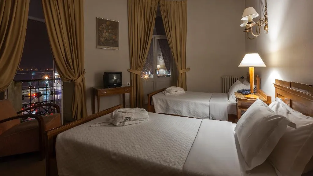 Room, Astoria - Coimbra, Madeira