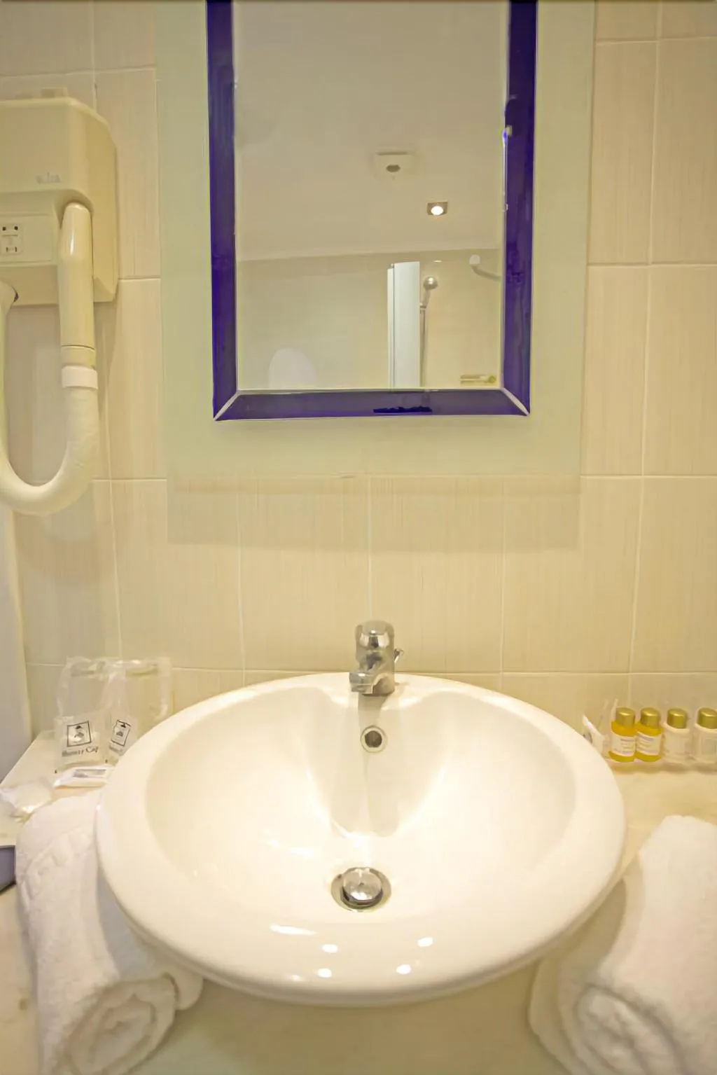 Room, Magic, Skiathos