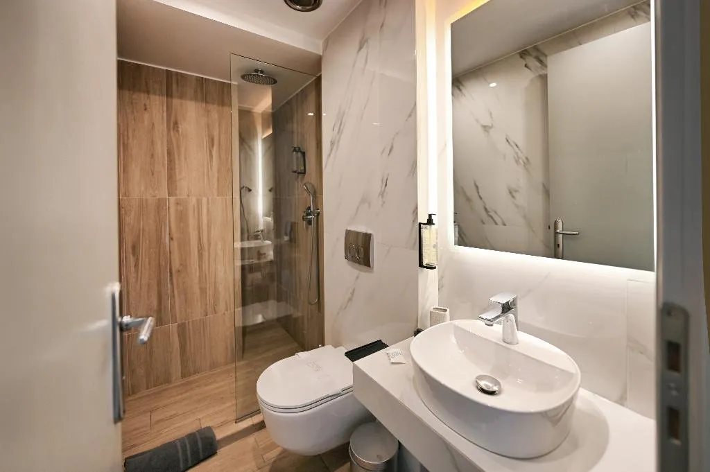 Double or Twin WITH BALCONY Room, Urban Core Residence, Athens