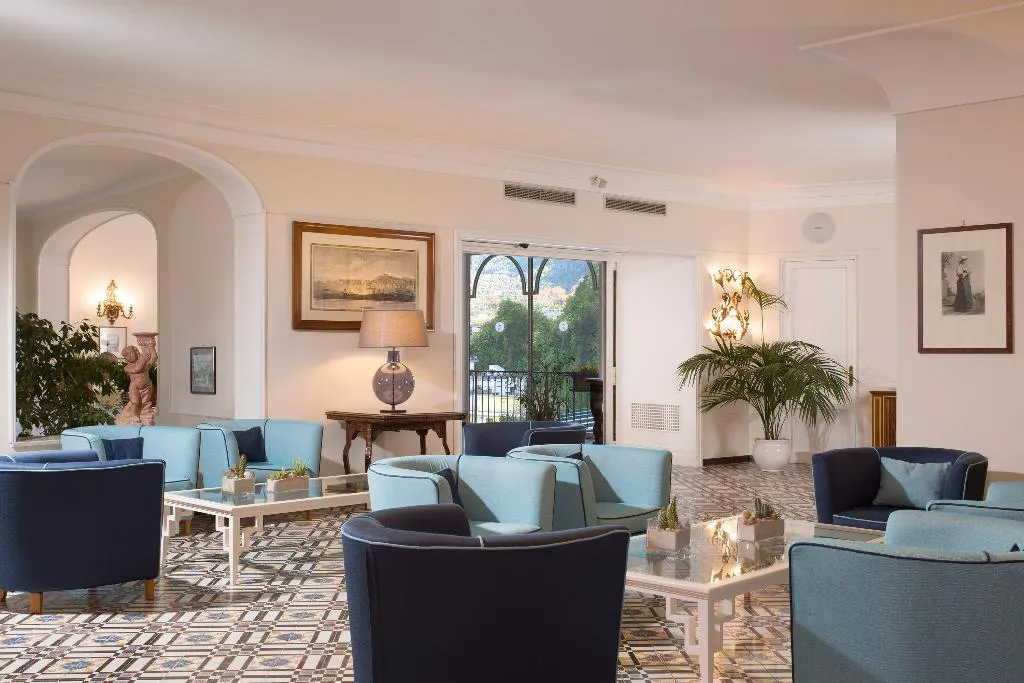 Lobby, Grand Hotel Capodimonte, Naples
