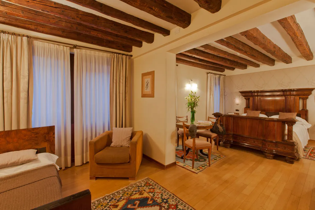QUADRUPLE STANDARD Room, Saturnia & International, Venice