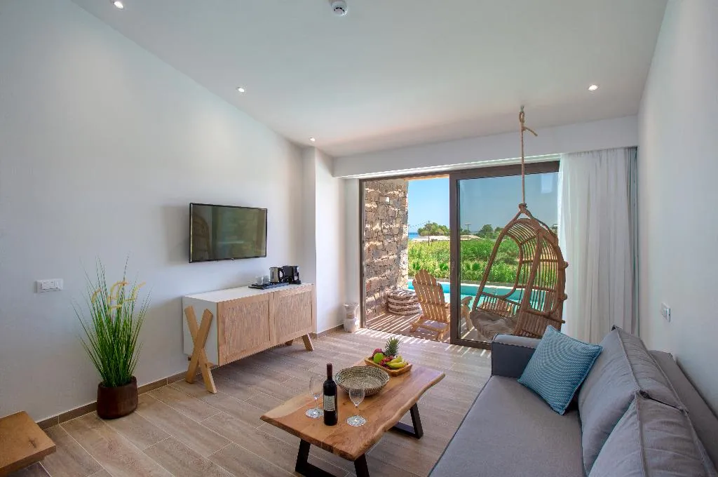 SUITE WITH PRIVATE POOL Room, Atermono boutique resort and spa, Crete
