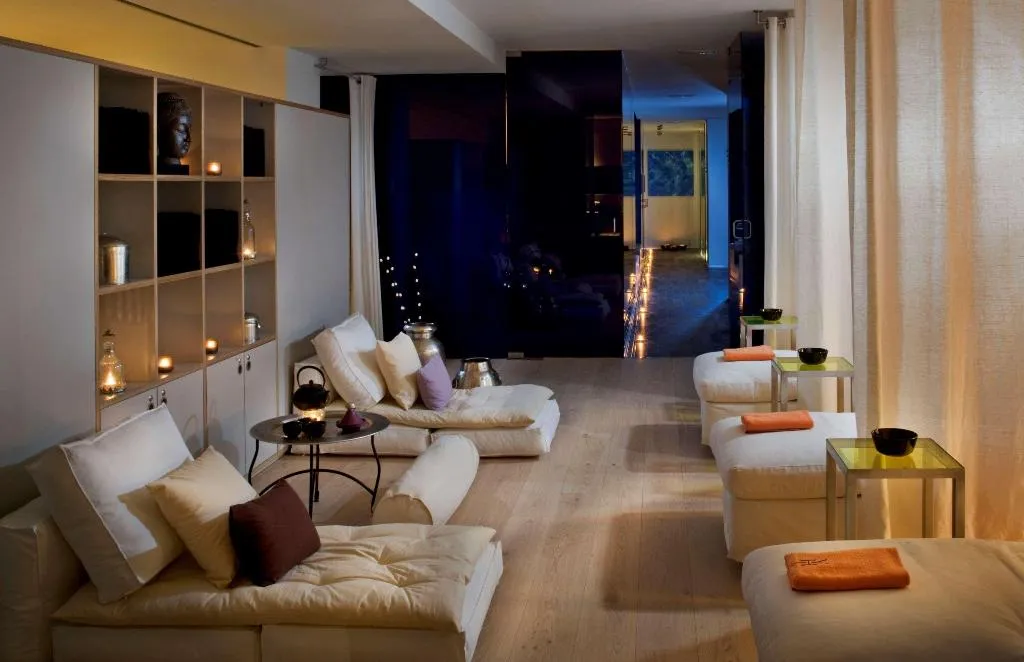 Sports and Entertainment, Melia Barcelona Sky, Barcelona