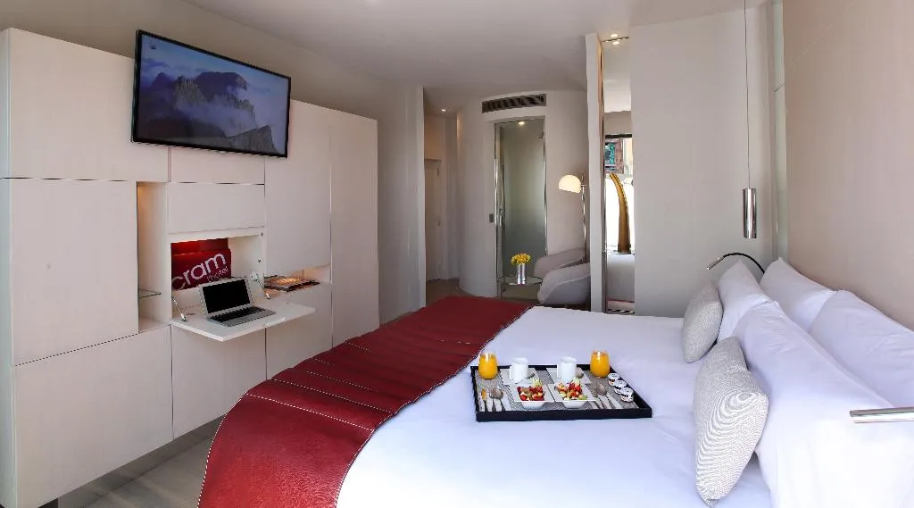 Double or Twin STANDARD Room, Cram, Barcelona