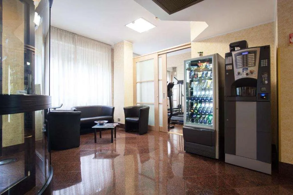 Lobby, Residence Desenzano, Milan