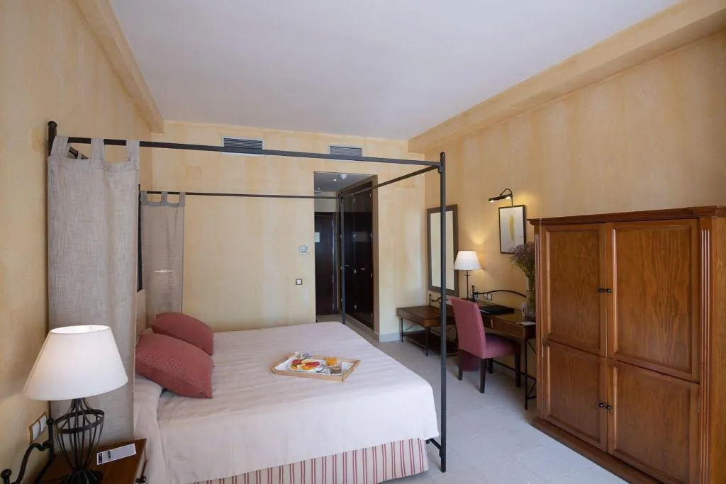 DOUBLE SUPERIOR Room, Intelier Airén, Madrid