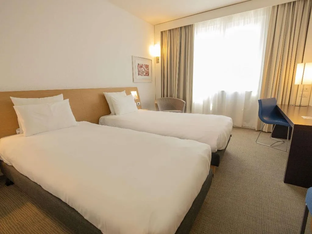 TWIN SUPERIOR Room, Novotel Salerno Est Arechi, Naples