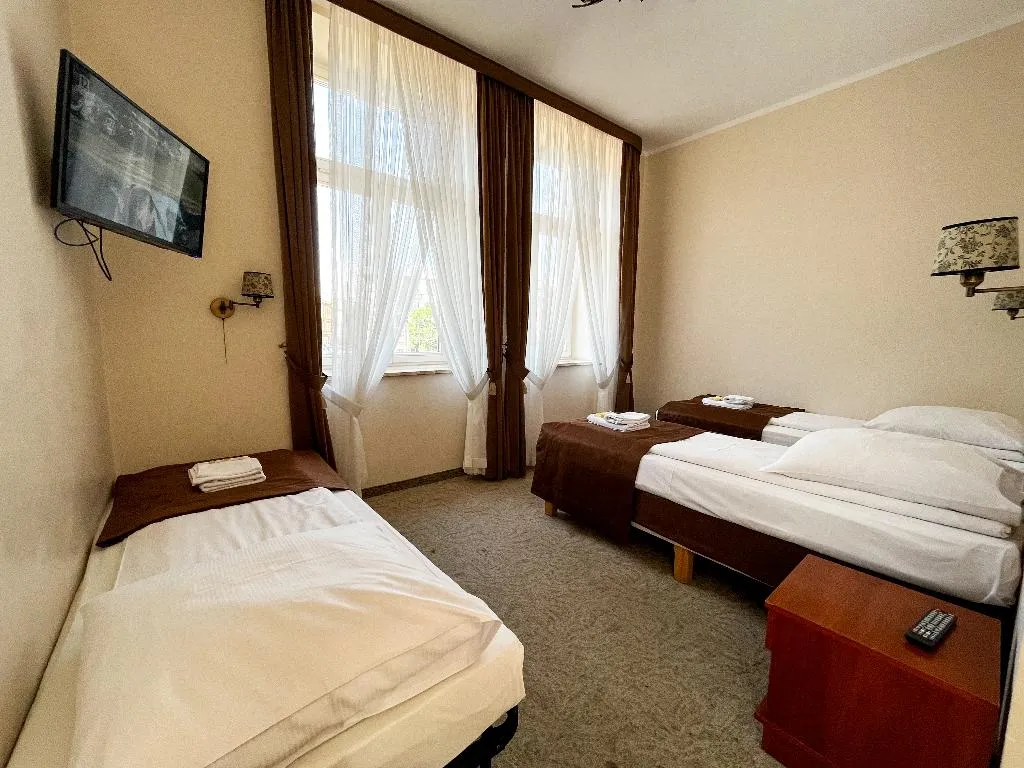 QUADRUPLE STANDARD Room, Globus Aparthotel, Krakow