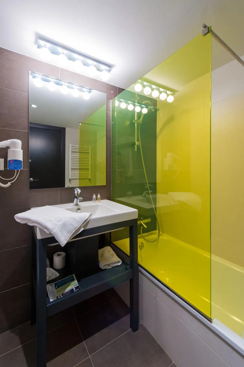 TWIN SUPERIOR Room, New Hotel Colon, Barcelona