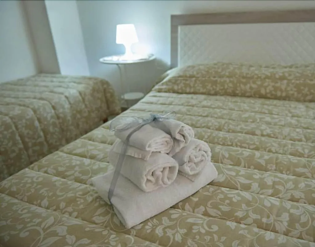Room, L Anfiteatro Di Pompei B B, Naples