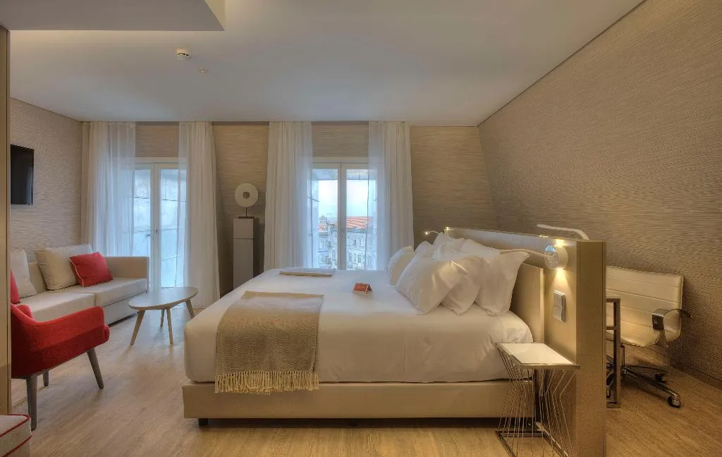 FAMILY ROOM WITH VIEWS Room, NH Collection Porto Batalha, Porto