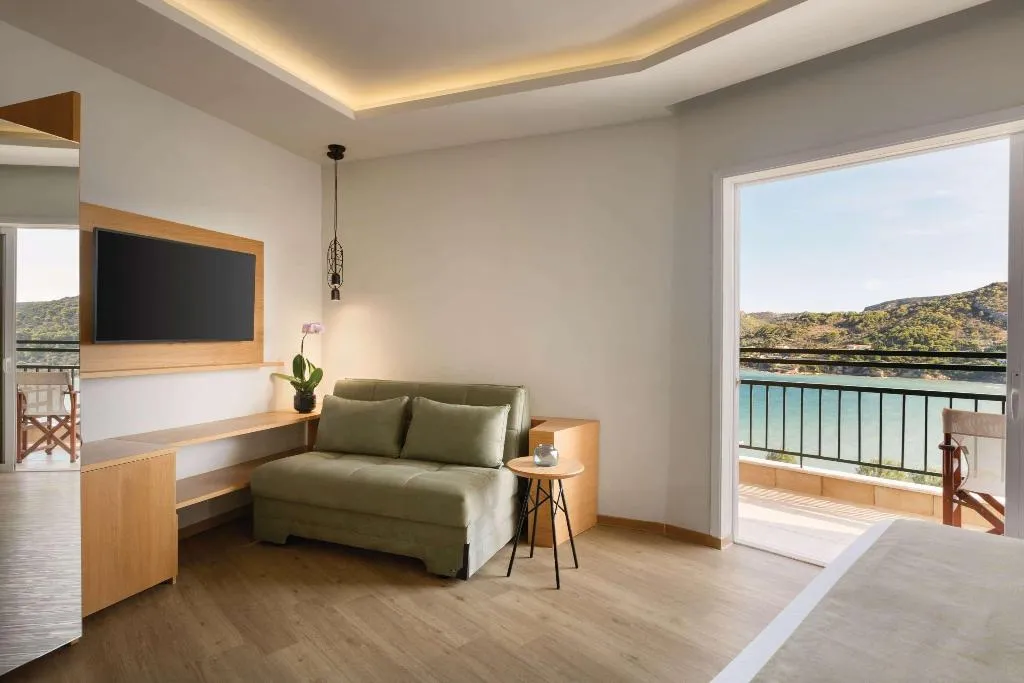 JUNIOR SUITE SEA VIEW Room, Dolce Attica Riviera, Athens