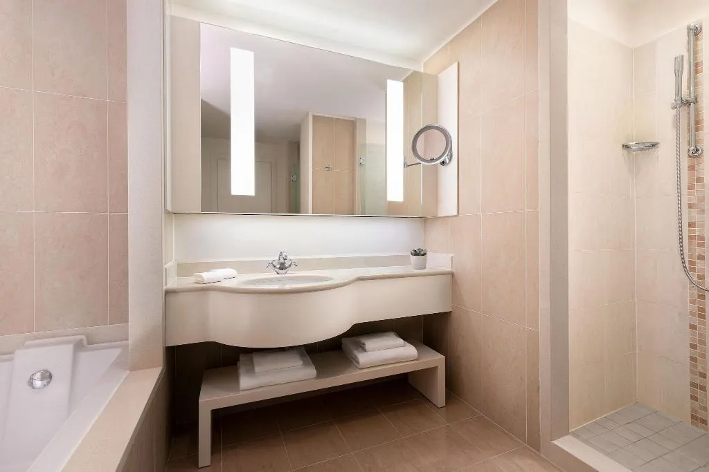 TWIN DELUXE Room, JW Venice, Venice