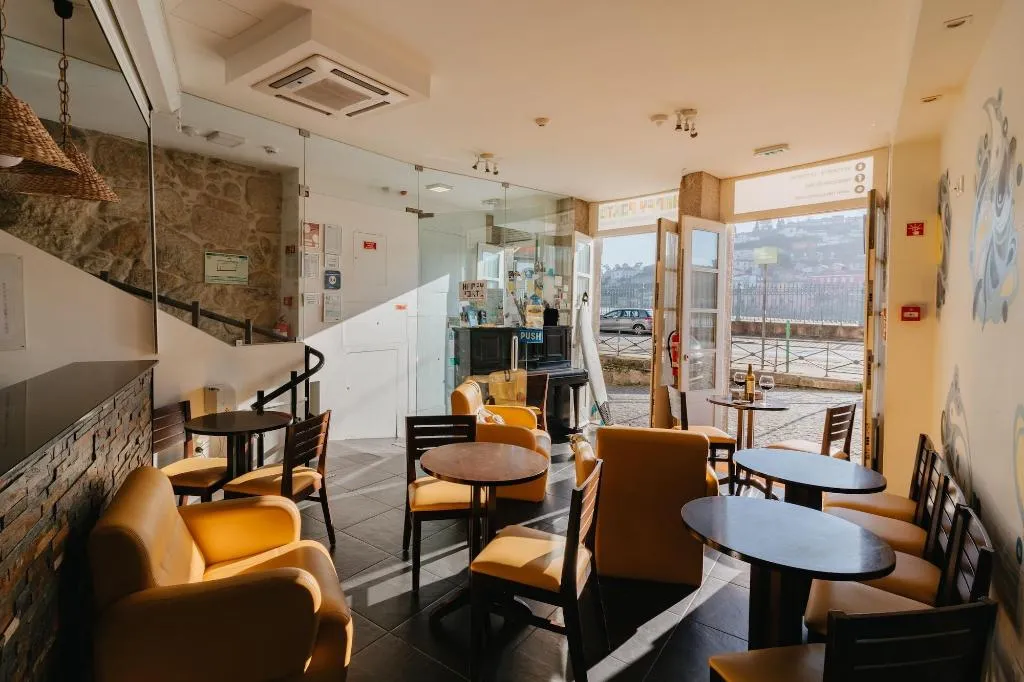 Bar, Happy Porto Hostel & Apartments, Porto