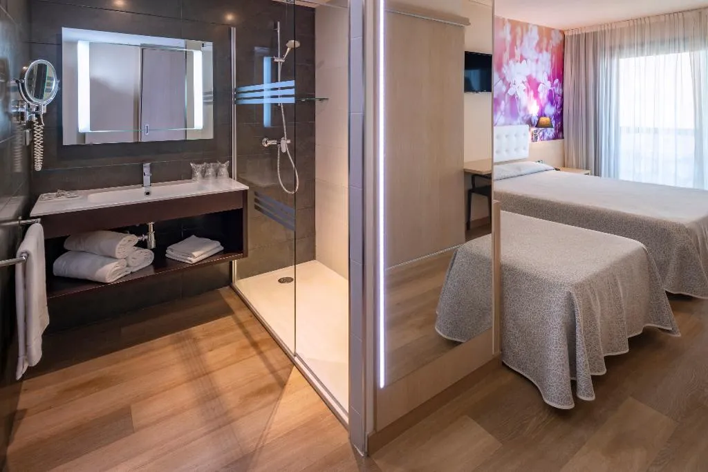 Double or Twin STANDARD Room, Tropic Park Hotel, Costa Brava