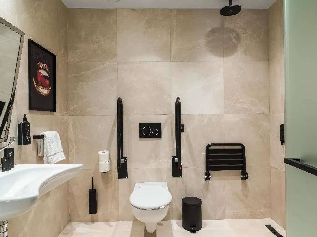 SINGLE STANDARD Room, NYX Esperia Palace Athens by Leonardo Hotels, Athens