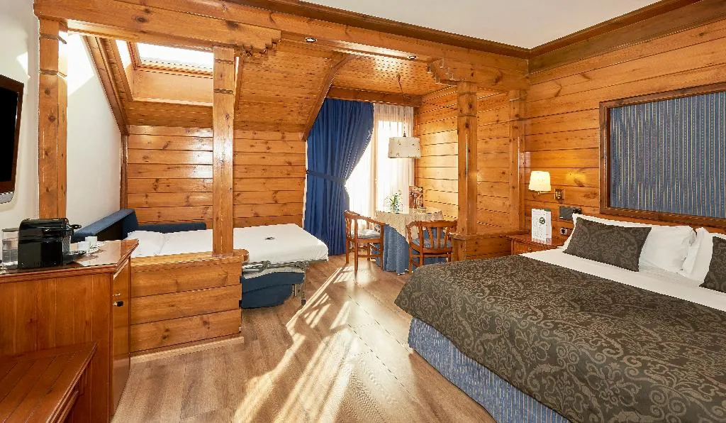 JUNIOR SUITE STANDARD Room, Grevol Spa, Costa Brava