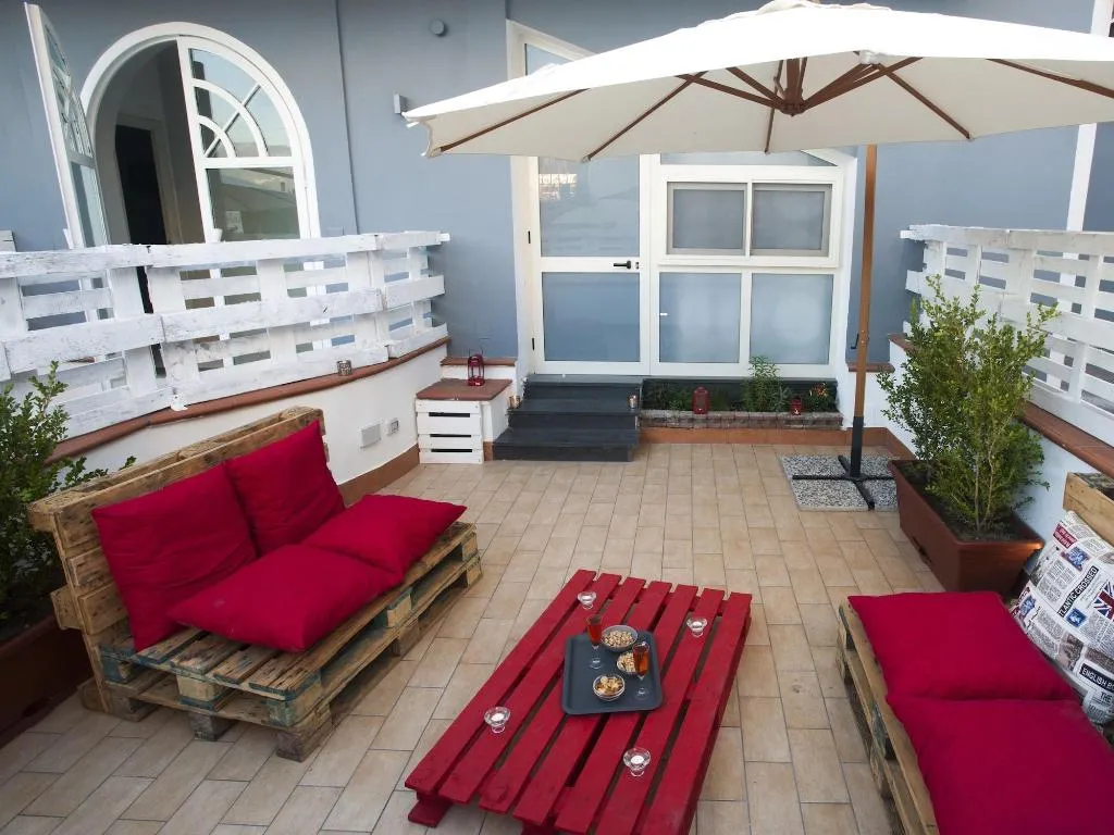 Terrace, City Pompei Accommodations, Naples