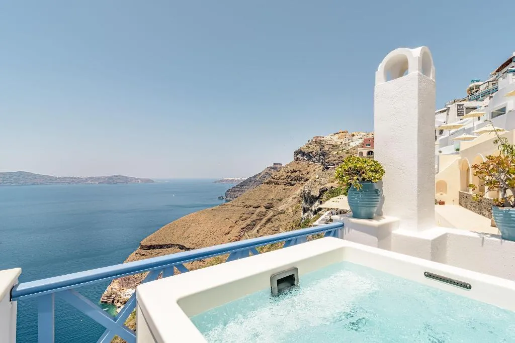 Room, Golden Grey Goose, Santorini