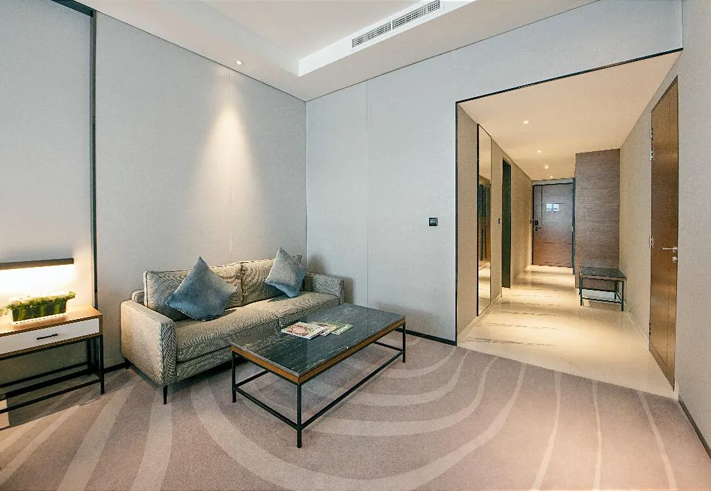 Double or Twin PREMIER KING BED Room, Asiana Grand Hotel, Dubai