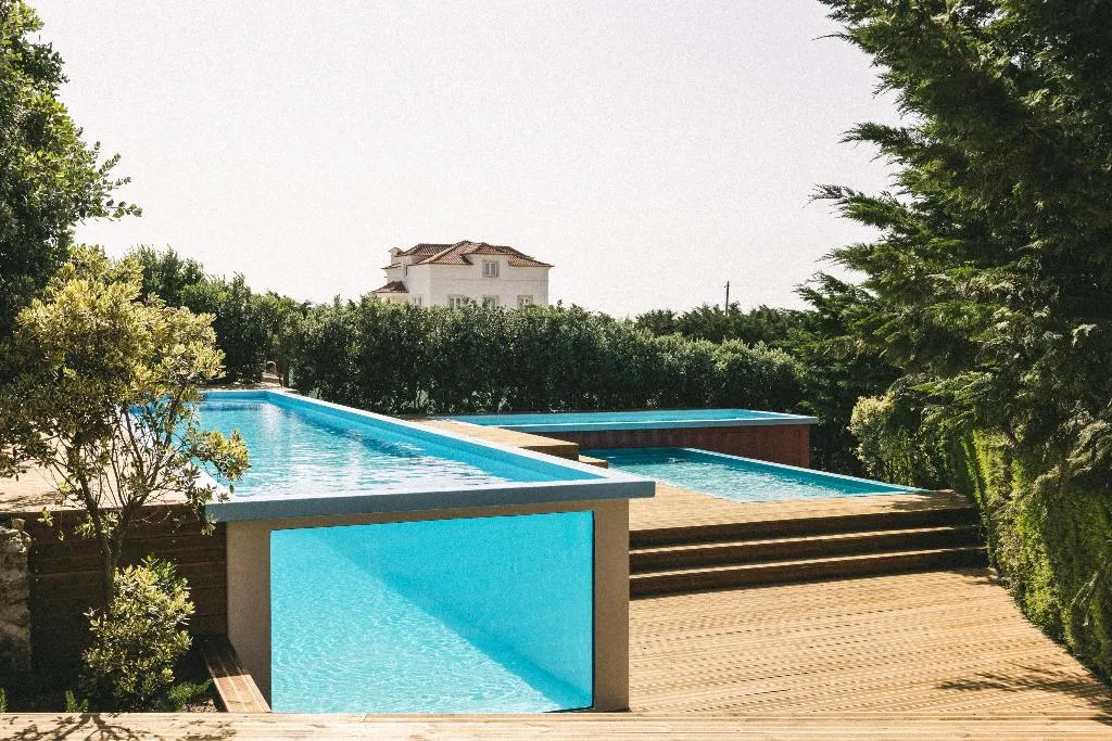 Pool, You and the sea, Lisbon