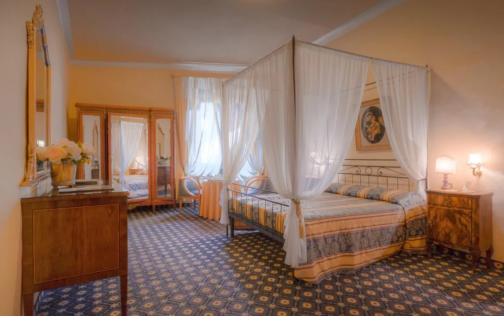 JUNIOR SUITE STANDARD Room, Palazzo Dal Borgo, Florence
