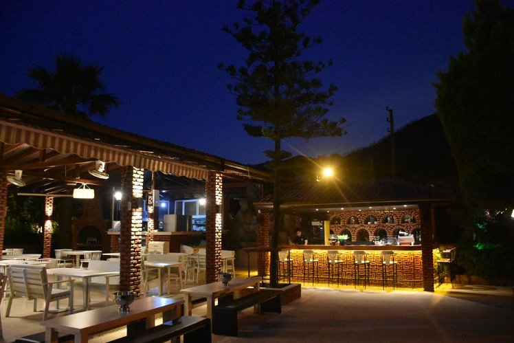 Sardunya Apartments, Dalaman