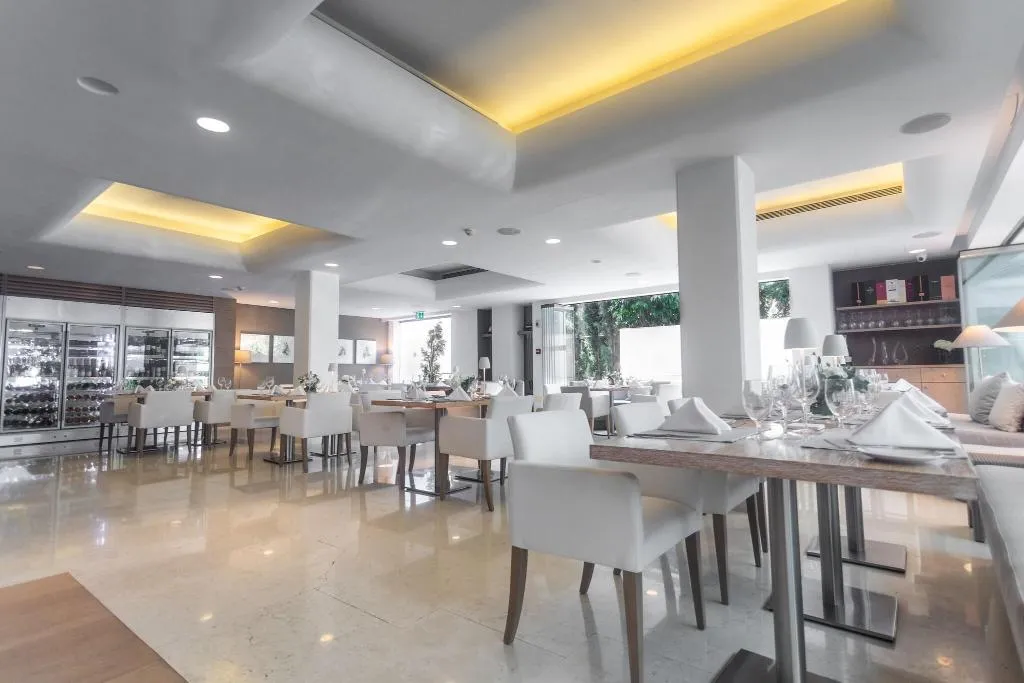 Restaurant, Alasia Hotel, Cyprus