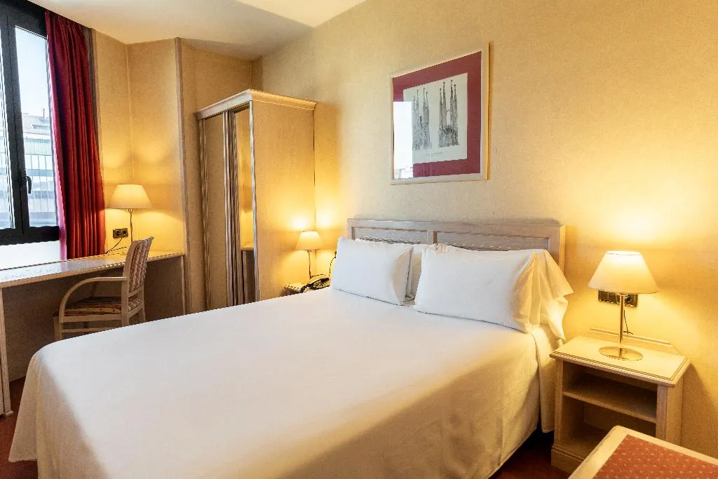 FAMILY ROOM STANDARD Room, Sunotel Junior, Barcelona