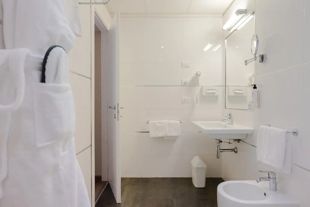 DOUBLE EXECUTIVE Room, Grand hotel Mediterraneo, Florence