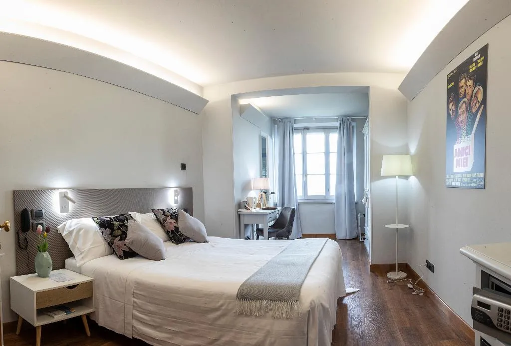 DOUBLE DELUXE ONE BED Room, Locanda Agli Amici, Perugia