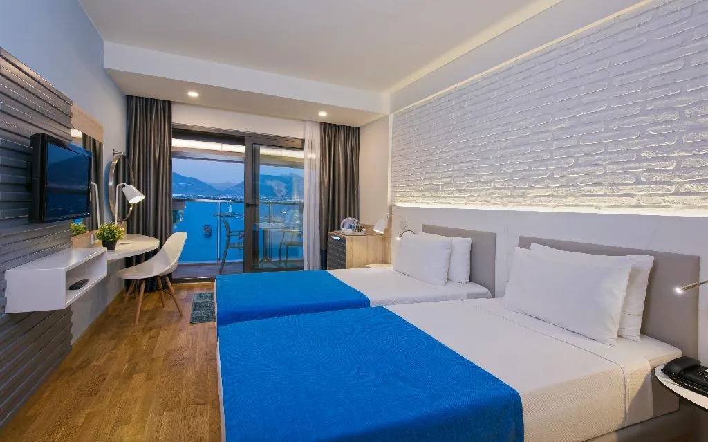 Room, Kaptan, Antalya