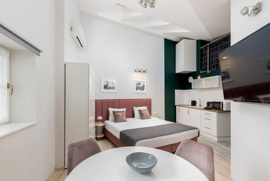 STUDIO DELUXE Room, Erasmus Student Apartments - Krakow Old Town, Krakow